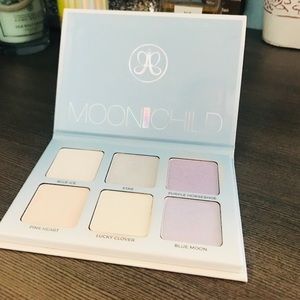 Moonchild highlighter Anastasia Beverly Hills 🌙